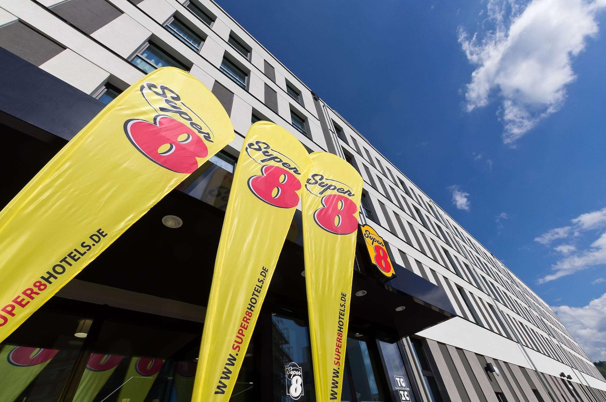 Super 8 By Wyndham Augsburg Hotell Eksteriør bilde