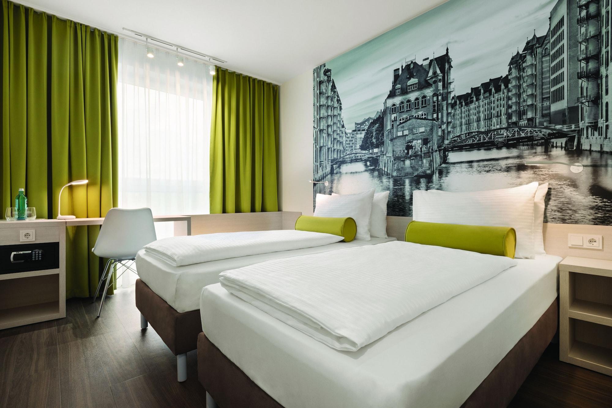 Super 8 By Wyndham Augsburg Hotell Eksteriør bilde